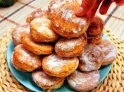 Такі яблучні оладки стануть вашою сімейною традицією.