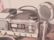 Всемирный день радио: красивые поздравления и открытки с праздником