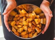 Евгений Клопотенко поделился вкусными рецептами из молодого картофеля и рассказал о его пользе