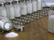 "Без соли жизнь невозможна": известный диетолог рассказала о пользе и вреде продукта