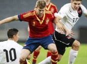 "МЮ" может купить Морено вместо Патриса Эвра 