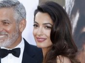 Жена Джорджа Клуни показала лица своих подросших детишек