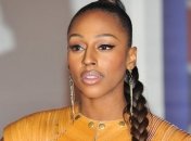 Александра Берк выпускает новый мини-альбом