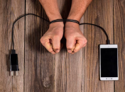 При неправильных действиях во время зарядки можно повредить аккумулятор телефона