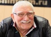 Армена Джигарханяна в средне тяжелом состоянии перевели в палату