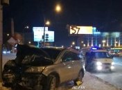 В РФ автомобиль влетел в толпу людей во время салюта, есть погибшие
