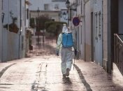 Эпидемия коронавируса: в Мадриде ввели "тотальный" масочный режим