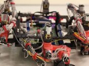 Ученые создали робота, умеющего лазить по стенам 