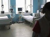 В туалет в баночку и неделями не мыться: через что проходят больные COVID-19 в Запорожье