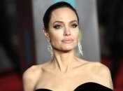 Анджелина Джоли разрешила Брэду Питту встретиться с детьми  