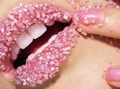 У всех на устах: доступные рецепты по уходу за своими губами 