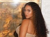 Будоражит сеть: Бейонсе опубликовала горячие снимки (Фото)