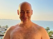 Ведущий поделился смелым кадром