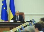 Премьер ожидает принятия ВР передачи на места функций по админуслугам