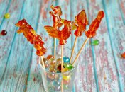 Карамель на палочке