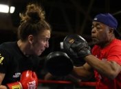 Бой, отмененный из-за нападения на экс-тренера Усика, состоится в январе