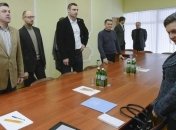 Виктория Нуланд встречается с лидерами оппозиции 