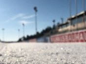 В Чехии мачта освещения едва не прибила биатлониста (видео)