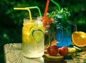 Не мороженое: 15 продуктов, которые помогут справиться с жарой