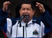 Чавес начал ходить и выполнять физические упражнения