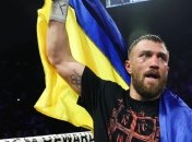 Ломаченко опубликовал фото с украинским флагом