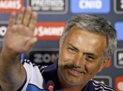 Моуринью иронизирует над Месси