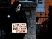 В Праге сотни людей выразили поддержку членам Pussy Riot