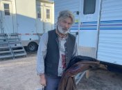 Алек Болдуин на съемках фильма "Ржавчина"