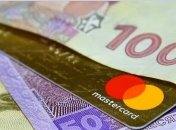 Пенсии в Украине вырастут на 700 гривен: что происходит с поступлениями в ПФУ (инфографика)