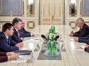 Порошенко: В "гумконвоях" из РФ везут топливо для танков