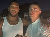 Криштиану Роналду встретился с Энтони Джошуа