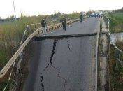 "Велике будівництво... б***ь": на трассе под Львовом обвалился мост (фото и видео)