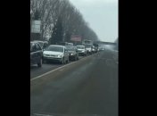 "Какой-то кошмар": сеть возмутило видео огромной пробки на въезде в Ивано-Франковск