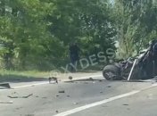Джип смяло пополам: на трассе под Николаевом произошла жесткая тройная авария с фурой (видео)