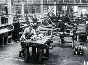 Работать заставляли всех без исключения