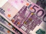 Курс валют от НБУ: гривна уступила доллару и евро