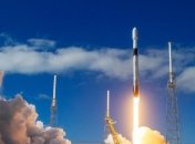 Их становится больше: Falcon 9 вывела на орбиту новую партию спутников Starlink