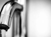 Українцям можуть обмежити воду через теплу зиму