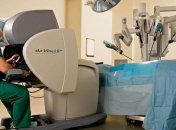 В Украине хирургическую операцию впервые провел робот Да Винчи (Видео)