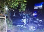 На Львовщине авто врезалось в электроопору: двое погибли, еще один в реанимации