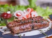 Чевапчичи - популярное на Балканах блюдо