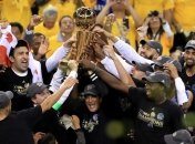 "Голден Стейт" обыграл "Кливленд" и вернул себе титул чемпиона НБА