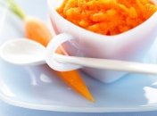 Первый прикорм: морковное пюре с курицей, перцем и бататом