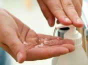 Врачи сообщили, что гели для дезинфекции рук могут быть очень опасны
