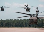 США укрепляют восточный фланг НАТО: готовы продать Литве вертолеты Black Hawk 