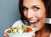 Узнай, какая диета признана лучшей, а какую запретили диетологи