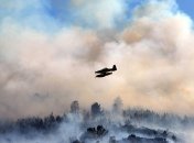 Военная авиация тушит лесные пожары в Сибири