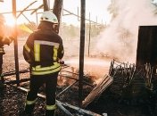 В Киеве произошел пожар на волейбольном поле