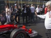 Берни Экклстоун предлагает отменить бонусы в "Формуле-1"