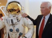 Умер последний астронавт, побывавший на Луне Юджин Сернан